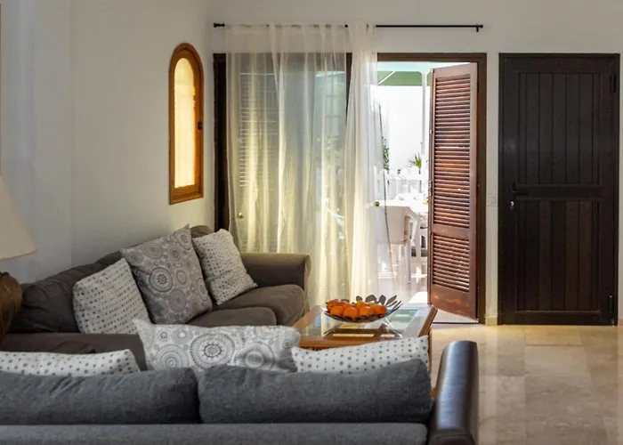 Carabelas 8, Next To The Sea And Amenities 阿德耶